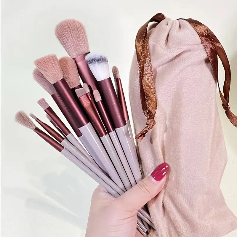 Kit de Pinceis de Maquiagem Profissional - Cerdas Macias para Base, Pó, Sombra e Contorno