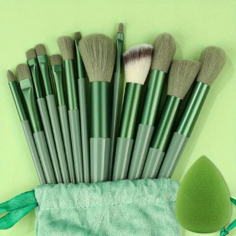 Kit de Pinceis de Maquiagem Profissional - Cerdas Macias para Base, Pó, Sombra e Contorno