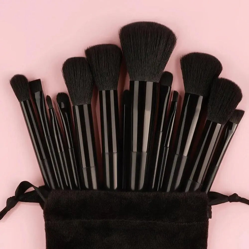 Kit de Pinceis de Maquiagem Profissional - Cerdas Macias para Base, Pó, Sombra e Contorno