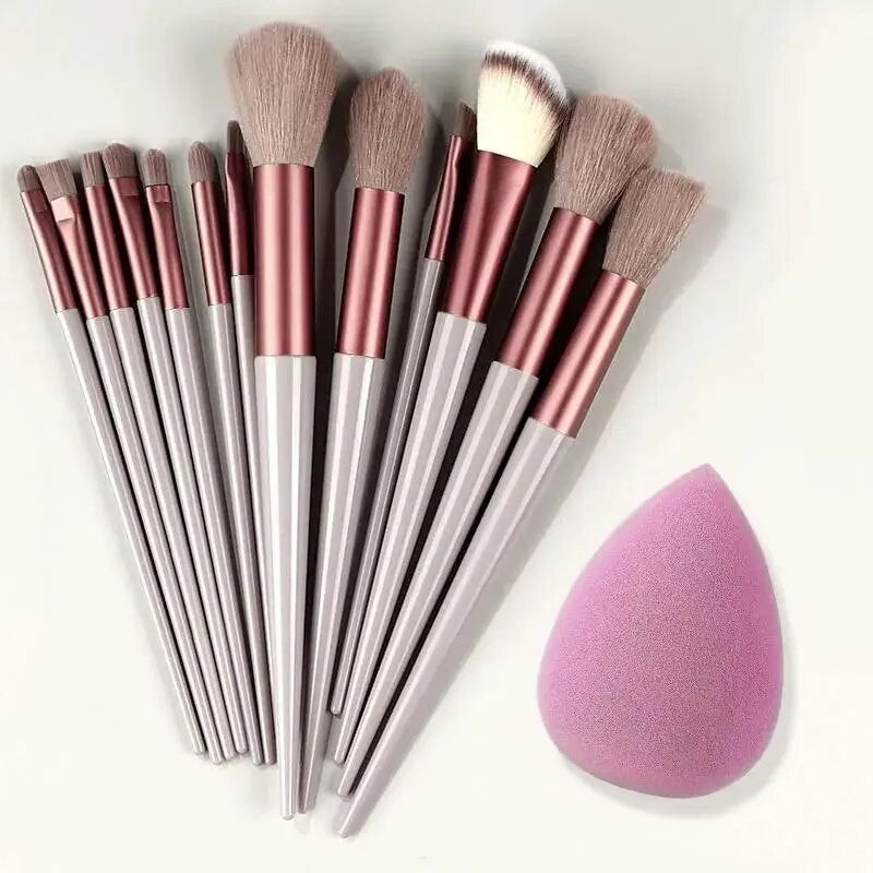 Kit de Pinceis de Maquiagem Profissional - Cerdas Macias para Base, Pó, Sombra e Contorno